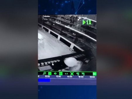 Үнэт эдлэлийн дэлгүүрээс 360 сая төгрөгийн үнэт эдлэл хулгайлсан 22-24 насны этгээдүүдийг баривчиллаа