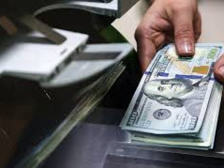 7 тэрбум ам.долларт хүрээд байсан гадаад валютын нөөц 6.7 тэрбум ам.доллар болж буурчээ