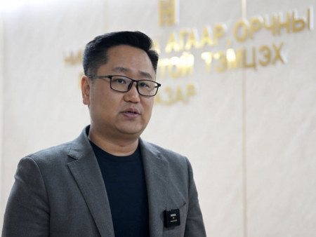 Д.Мөнхбаатар: Ирэх сарын 1-нээс “Сайн” карт ашиглахыг зогсоож, түлш худалдан авахад Хотула аппликейшн ашиглана