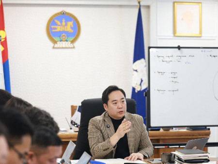 А.Баяр: Мопед, скүүтэрийг 16 нас хүрсэн иргэнд түрээслүүлнэ