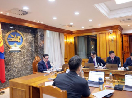 Гашуунсухайт боомт, улсын хилийн зурваст хууль зөрчиж олгосон 66 га газрыг төрийн мэдэлд буцаан авлаа