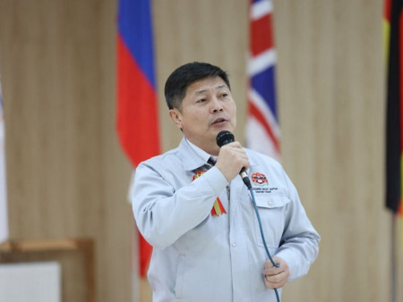 Ерөнхий боловсролын 23 дугаар сургууль усан бассейн бүхий спорт цогцолбортой анхны улсын сургууль боллоо