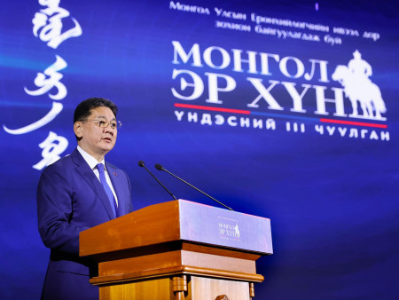 У.Хүрэлсүх: Илүү үүрэг, хариуцлага хүлээж, ачааны хүндийг үүрэх нь эр хүний жудаг, нэр төрийн хэрэг, эрхэм үүрэг
