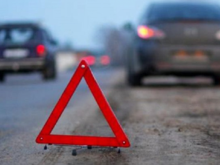 СЭРЭМЖЛҮҮЛЭГ: Гарцаар гарч байсан явган зорчигчийг мөргөж гэмтээжээ