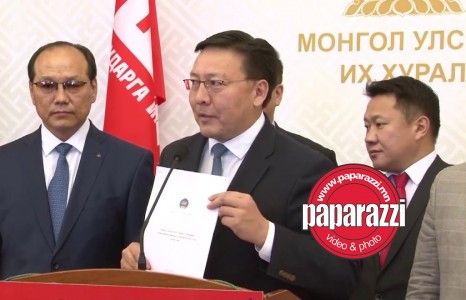 News paparazzi: Ж.Батзандан: Өрх бүрийг тэрбумтан болгох хуулийн төсөл өргөн барилаа