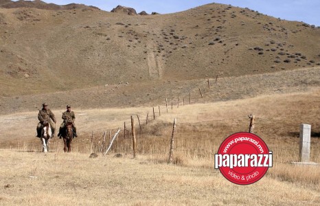 News paparazzi: Хоёр иргэн морьтой хил давж ОХУ-д очоод, буцаж ирэхдээ баригдаж тусгаарлагджээ