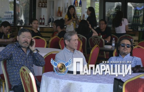 Н.Энхбаярын шинэ дагагчид...