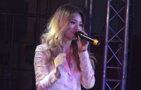 ДАРХАН БЭРИЙН ҮЗЭСГЭЛЭН