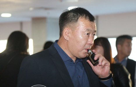 Дэлгэцийн нэгэн чимэг эр шүү...тэр!