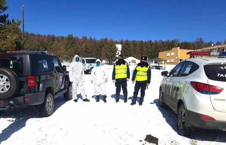 ДОТООДЫН ЦЭРГИЙН АНГИ, БАЙГУУЛЛАГЫН АЛБА ХААГЧИД ӨНДӨРЖҮҮЛСЭН БЭЛЭН БАЙДАЛД АЖИЛЛАЖ БАЙНА