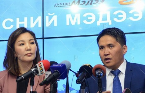 Х.Мандахбаяр: Улс төрчид өөрсдөө шантаажчин