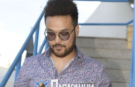 Дүр, хоолойны эсрэгцэлтэй Накигийн шинэ стилл