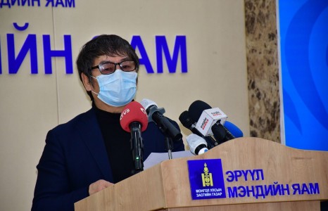 News paparazzi: Д.Нямхүү: Интермед эмнэлэгт хэвтэж байсан иргэнд түргэвчилсэн оношлуураар коронавирус илэрсэн