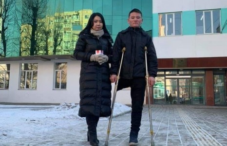 МУАУ-ийн морийг унаж тахир дутуу болсон хүү мөрөөдлийнхөө төлөө тэмцэж байна