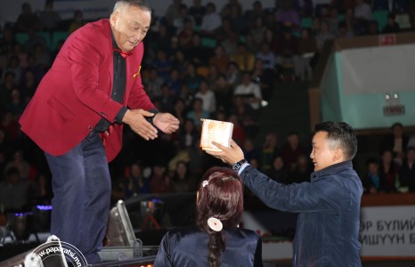 СГЗ Ш.Гүрбазар хадамсаг хүргэнийг хүндэтгэлээ