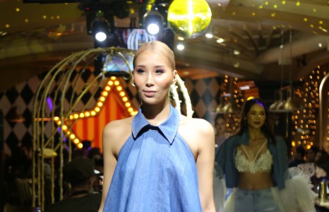 С.Төгс эксүүдийнхээ тоог нэгээр нэмэв үү...