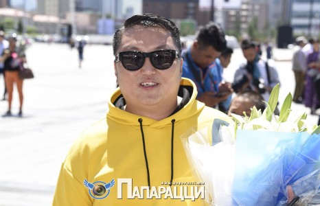 Баярын уур амьсгалтай Оки