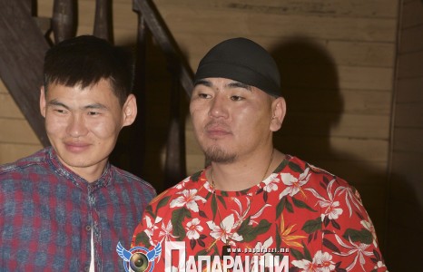 Desant хаа ч зурагаа даруулна