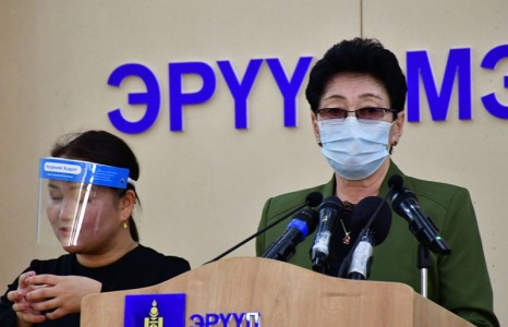 News paparazzi: А.Амбасэлмаа: Өчигдөр 107 хүнд шинжилгээ хийхэд коронавирус илрээгүй