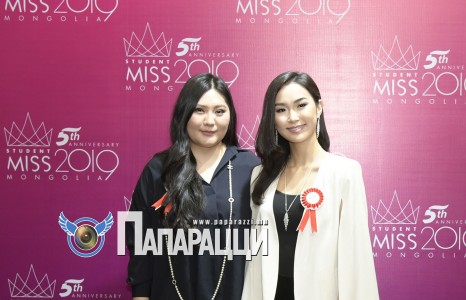  Мисс Б.Гантогоо загварын үдэш дээр