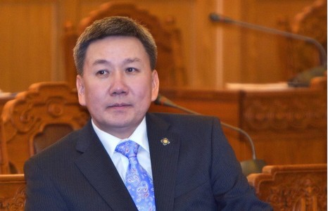 УИХ-ын гишүүн Л.Болд хар тамхины сүлжээ ямар хүнийх гэдгийг гэднэ зарламаар байна гэлээ