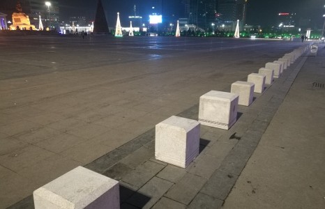 Төв талбайг тойрсон чулууны 1 ширхэг нь 3 000 000 төгрөгийн төсвөөр бүтжээ