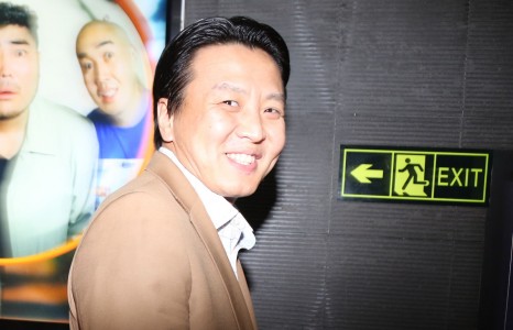 Зүгээр л инээмсэглэ...