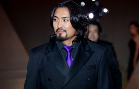 Жүжигчин, багш Г.Дөлгөөн-Аюуш загварынхнаас илүү гарахаас биш дутахгүй