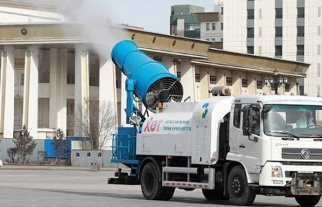 Нийтийн эзэмшлийн талбай, автобусны буудлуудыг ариутгаж байна
