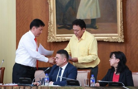 У.Хүрэлсүх: Кино, урлагийг дэмжих Үндэсний хороо байгуулах тухай хуульчлах нь зүйтэй