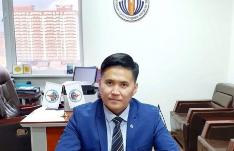 Х.Мандахбаяр: Мөнгөгүй байгаа нь сэтгүүлч худалдагдах эрсдэлийг өсгөөд байна