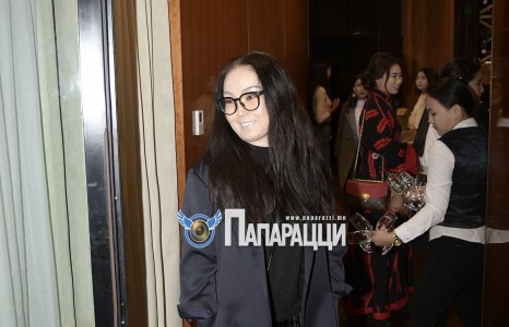 Стиль имижээ алддагүй дуучин