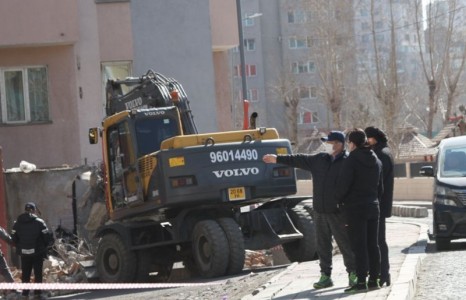 News paparazzi : Гурван мянган хүүхэд тоглох талбайтай боллоо