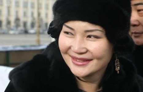 Ирэх сонгуулиар дуучин Т.Баясгалан нэр дэвшихээр бэлдэж байгаа гэнэ