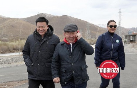 News paparazzi: Дөрвөн хүүхэд эзэмшлийнх нь газрын усанд живсэн Хан талст компани хэнийх вэ