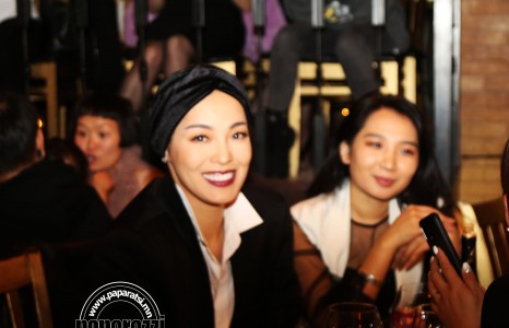 Загвар өмсөгч С.Сарнайн сайхан инээмсэглэл