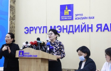 News paparazzi: Д.Нарангэрэл: Хүмүүс амны хаалтаа зүүх нь багасч байна гэх дуудлага ихэссэн