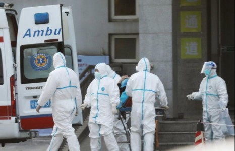 Хубэй мужийн гадна анхны хүн коронавирусийн халдвараар нас барж, найман хотод хөл хорилоо