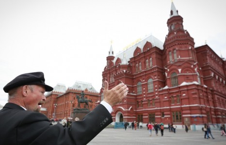 Москвад ер бусын дулаан өвөл болж байгаагаас яргуй цэцэглэж эхэлжээ