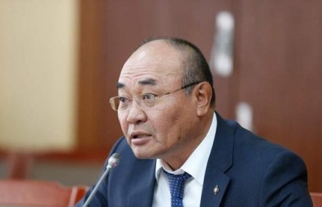 News paparazzi: УИХ-ын гишүүн Д.Эрдэнэбат нарт холбогдох долоон хүний шүүх хурлын урьдчилсан хэлэлцүүлэг эхэллээ