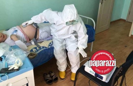 News paparazzi: Тусгаарлалтад байсан эмэгтэй амаржиж охинтой болжээ